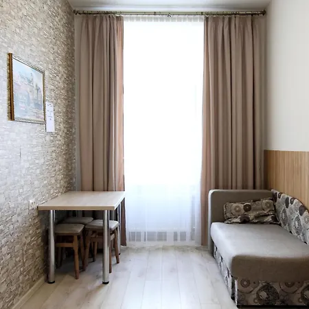 Deluxe D 25 Апартаменти *